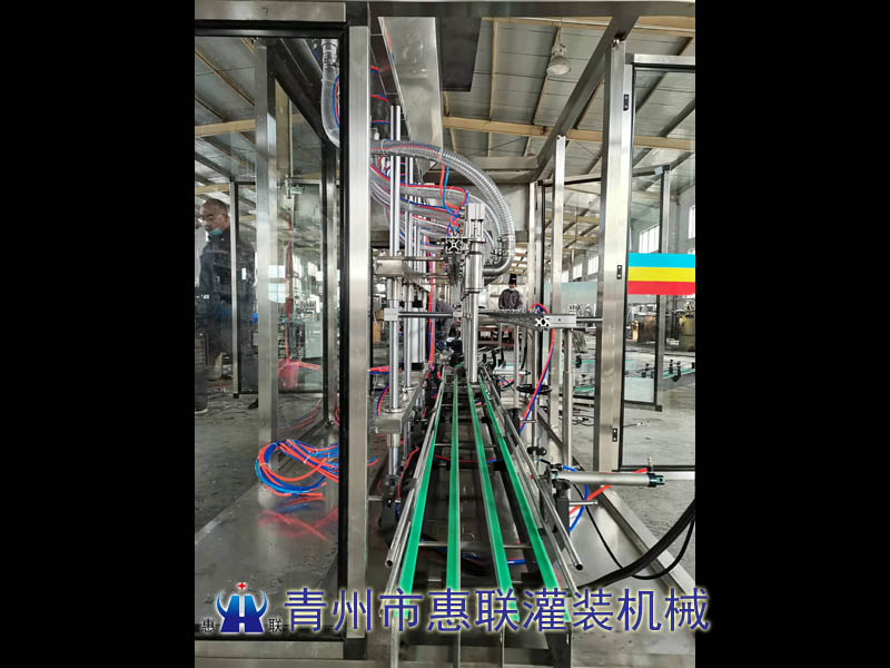 大桶20升8頭甲醇/尾氣處理液/凈化液灌裝機試機現場